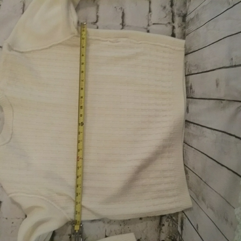 Sweater - Picture 2 of 5